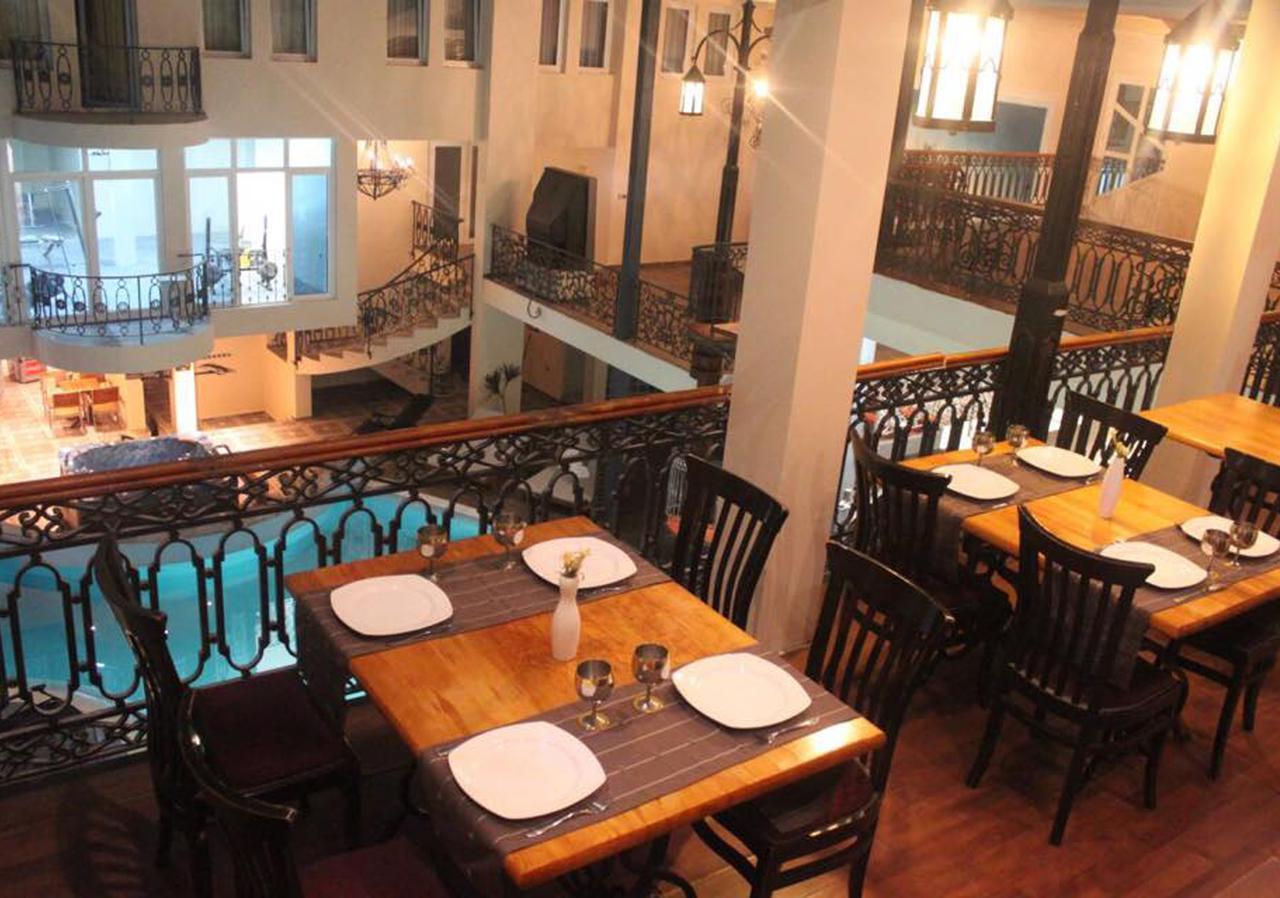 Hotel Princi i Arberit Pristina Esterno foto